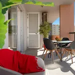Apartment Mcrame Design Sea View, Beachfront, Swimming Pool, 2bdr, 2bar, 6 Pax, Da Rocha *