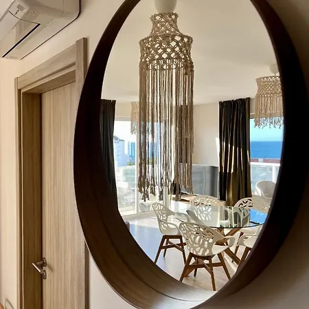 Mcrame Design Sea View, Beachfront, Swimming Pool, 2bdr, 2bar, 6 Pax, Da Rocha Apartment *