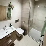 Apartamento Mcrame Design Sea View, Beachfront, Swimming Pool, 2bdr, 2bar, 6 Pax, Da Rocha