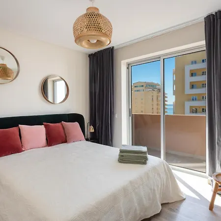 Mcrame Design Sea View, Beachfront, Swimming Pool, 2bdr, 2bar, 6 Pax, Da Rocha