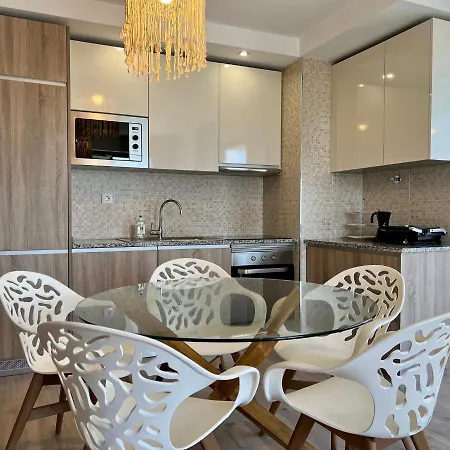 Apartment Mcrame Design Sea View, Beachfront, Swimming Pool, 2bdr, 2bar, 6 Pax, Da Rocha Portimão