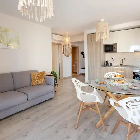 Mcrame Design Sea View, Beachfront, Swimming Pool, 2bdr, 2bar, 6 Pax, Da Rocha * Portimão