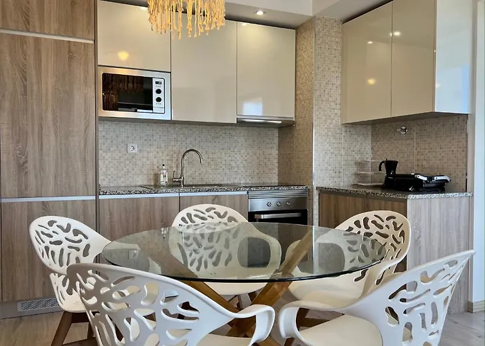 아파트 Mcrame Design Sea View, Beachfront, Swimming Pool, 2bdr, 2bar, 6 Pax, Da Rocha 포티마오