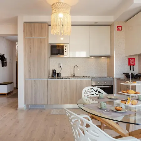 Mcrame Design Sea View, Beachfront, Swimming Pool, 2bdr, 2bar, 6 Pax, Da Rocha 포티마오